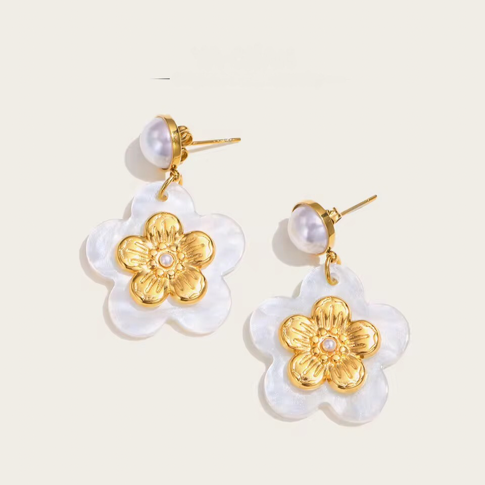 Minimalist Serene Bloom Earrings earrings LUNARITY GARAGE