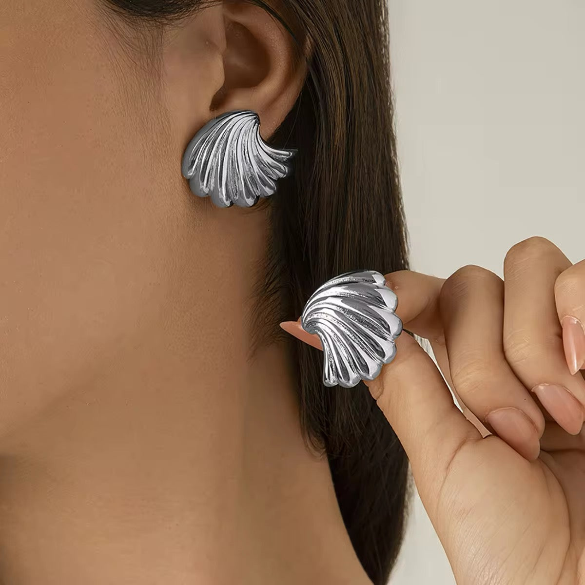 Vintage Small Metal Stud Earrings earrings LUNARITY GARAGE Silver