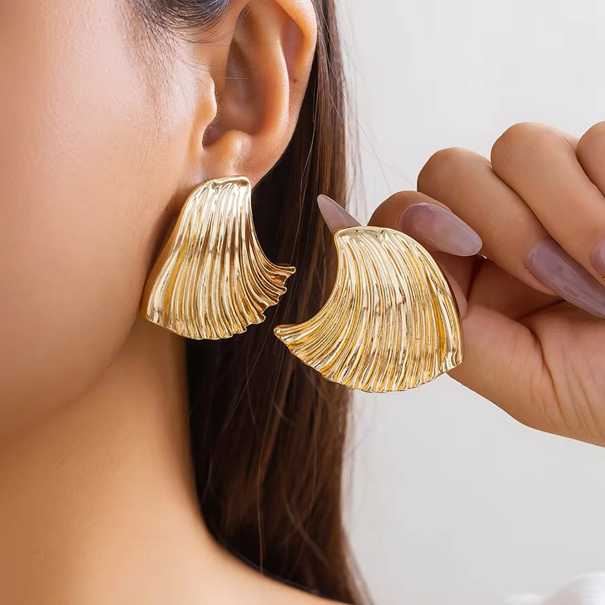 Retro Wave Fan-Shaped Stud Earrings earrings LUNARITY GARAGE   