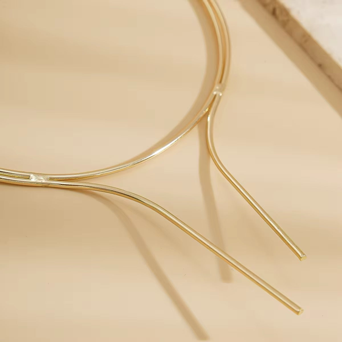 Minimalist Vivid Layers V-Shaped Choker Necklace necklaces LUNARITY GARAGE