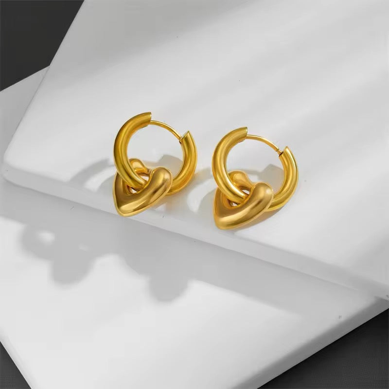 Exquisite Minimalist Romantic Heart Love Hoop Earrings earrings LUNARITY GARAGE   