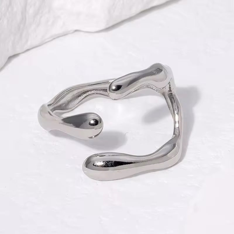 Unique Minimal Alien Y Shape Ring ring LUNARITY GARAGE Silver