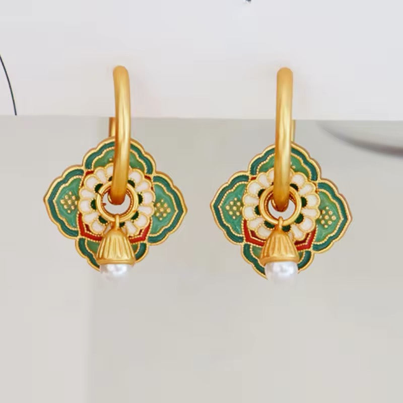 Vintage Asian Style Elegant Green Flower Earrings earrings LUNARITY GARAGE