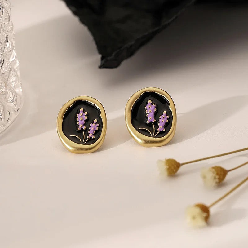 Retro Minimalist French Lavender Flower Earrings earrings LUNARITY GARAGE Black  