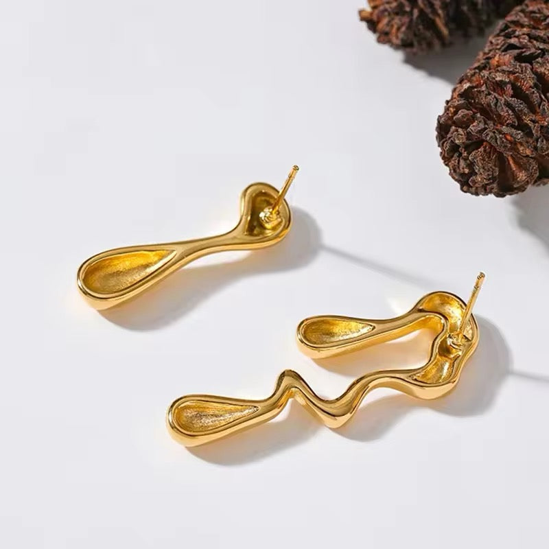 Minimalist Creative Metal Irregular Water Drop Earrings earrings LUNARITY GARAGE