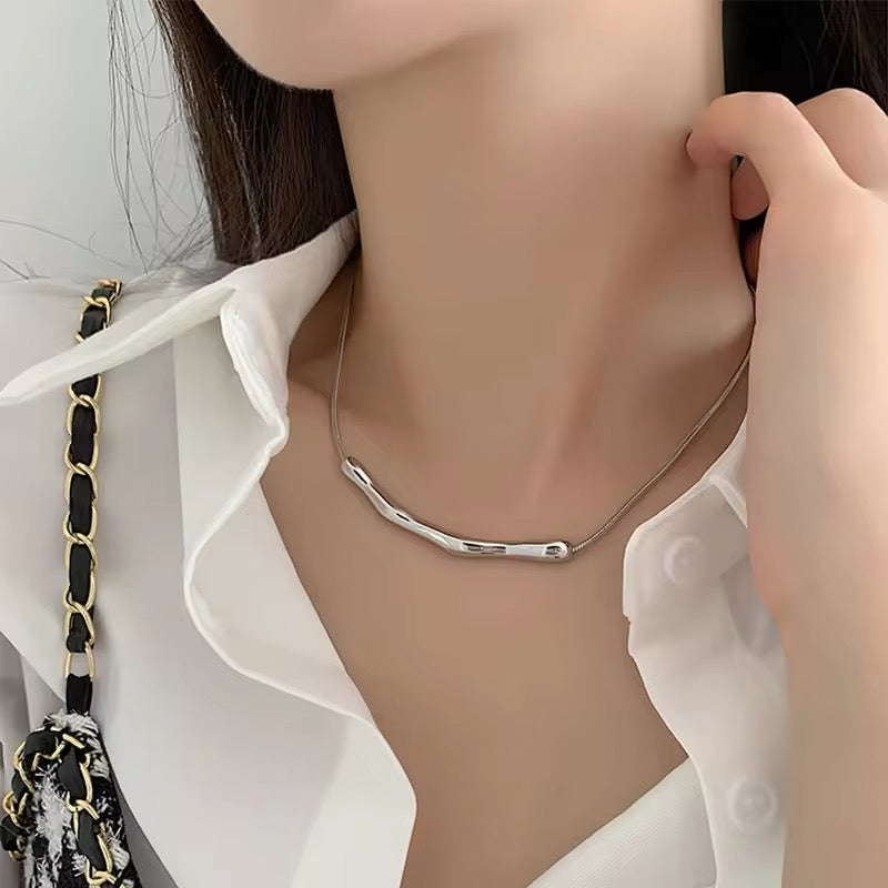 Minimalist Simple Design Elegant Collarbone Necklace necklaces LUNARITY GARAGE   