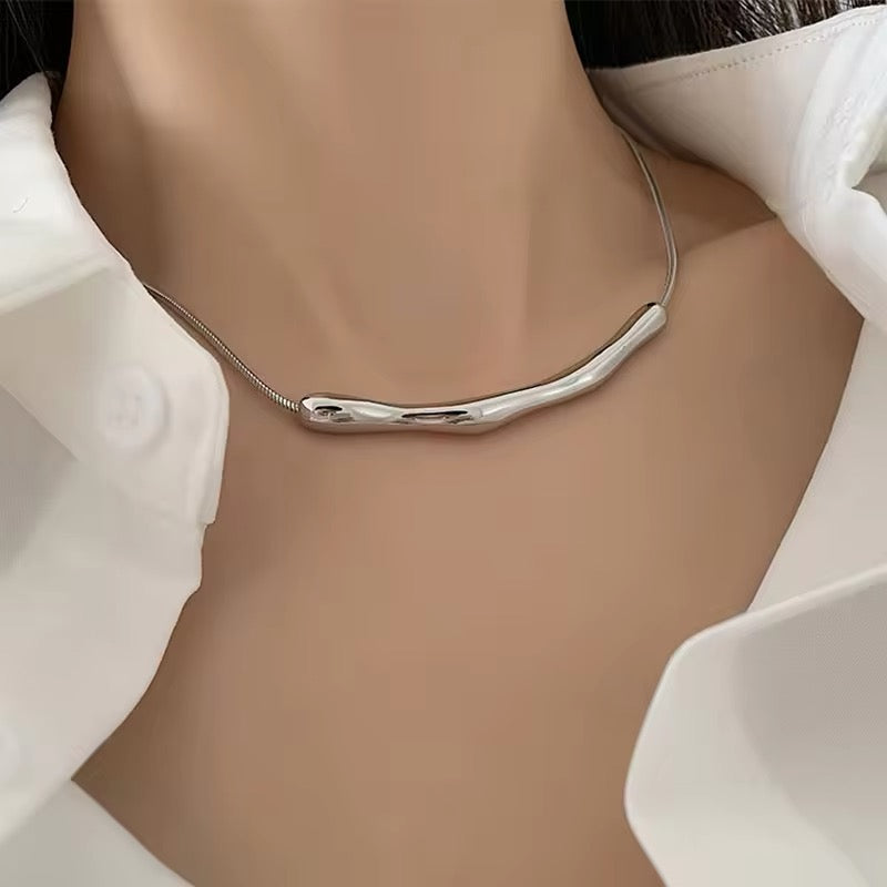 Minimalist Simple Design Elegant Collarbone Necklace necklaces LUNARITY GARAGE Silver  