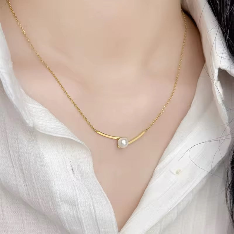 Elegant Minimalist One Pearl Temperament Collarbone Chain Necklace necklaces LUNARITY GARAGE   