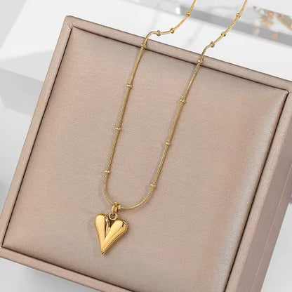 Temperament Minimalist Cute Heart Pendant Necklace necklaces LUNARITY GARAGE Gold  