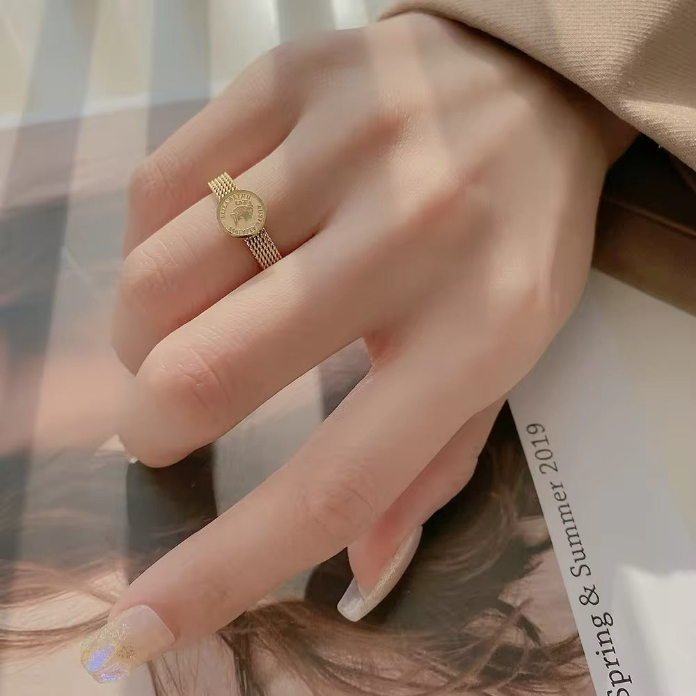 Vintage Creative Beauty Head Portrait Gold Ring ring LUNARITY GARAGE