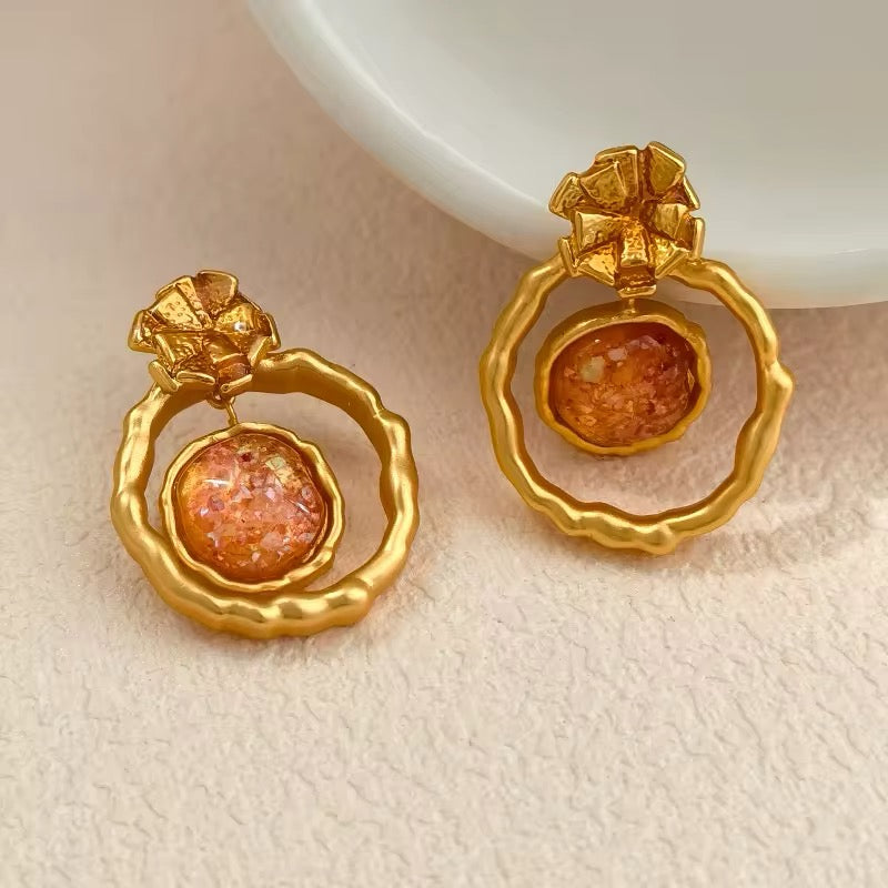 Vintage Elegant Beauty Brass Gold Resin Earrings earrings LUNARITY GARAGE