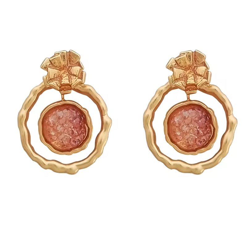 Vintage Elegant Beauty Brass Gold Resin Earrings earrings LUNARITY GARAGE