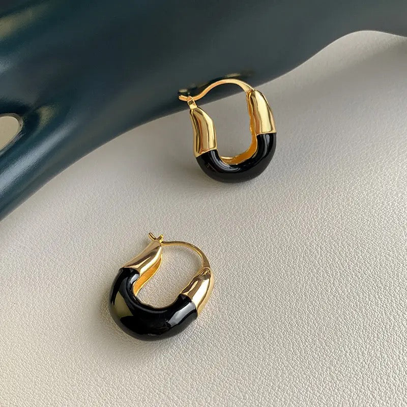 Elegant Vintage Temperament U Shape Drop Earrings earrings LUNARITY GARAGE Black