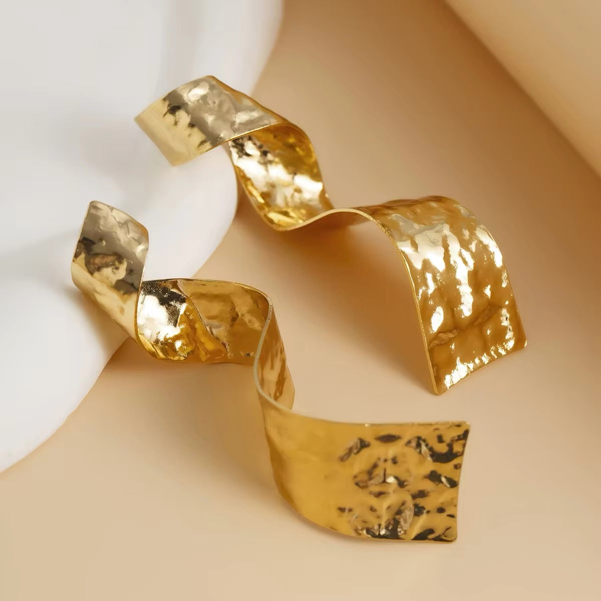 Creative Metal Thick Wave Shaped Drop Earrings earrings LUNARITY GARAGE Gold