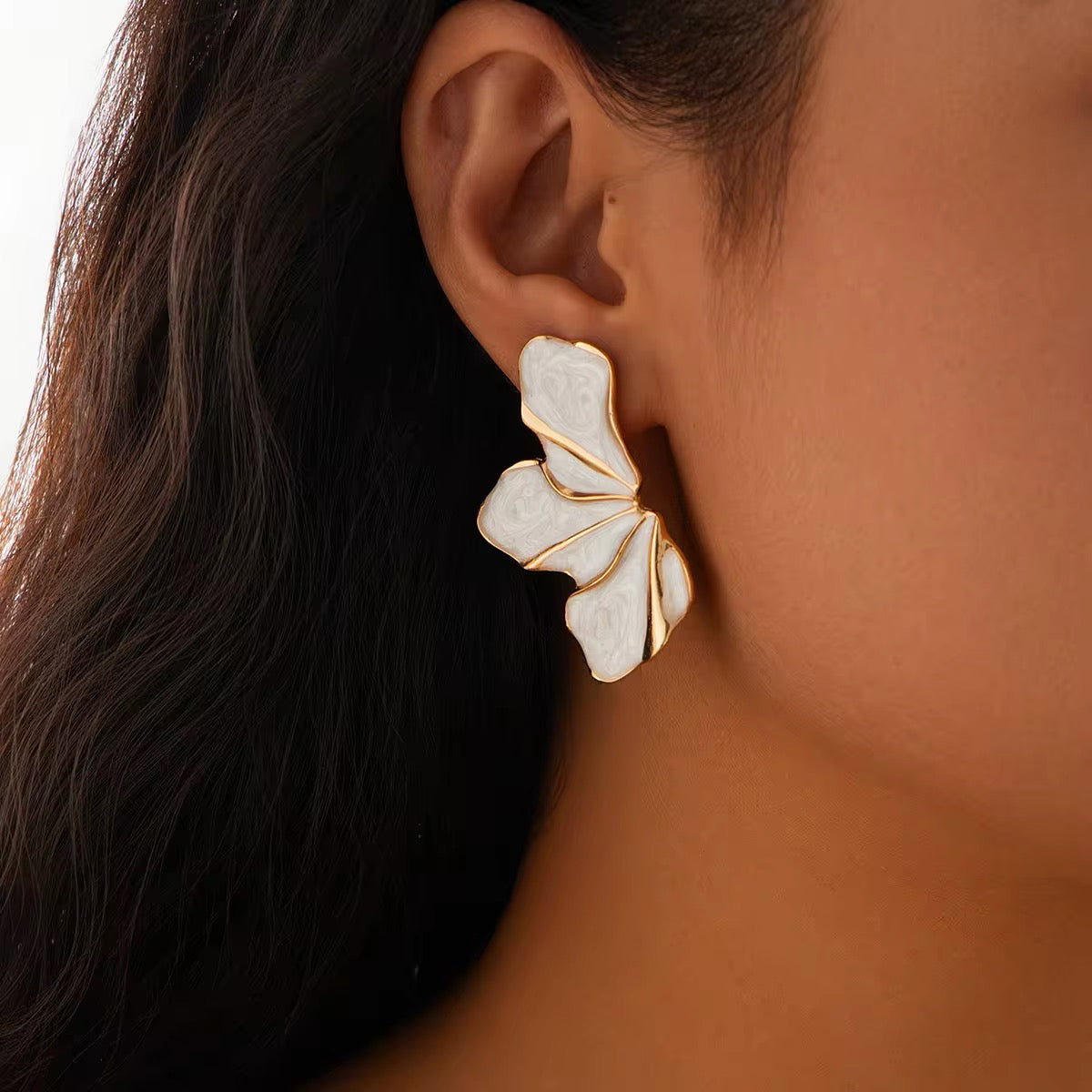 Asymmetric Charming Enamel Flower Petal Stud Earrings earrings LUNARITY GARAGE   