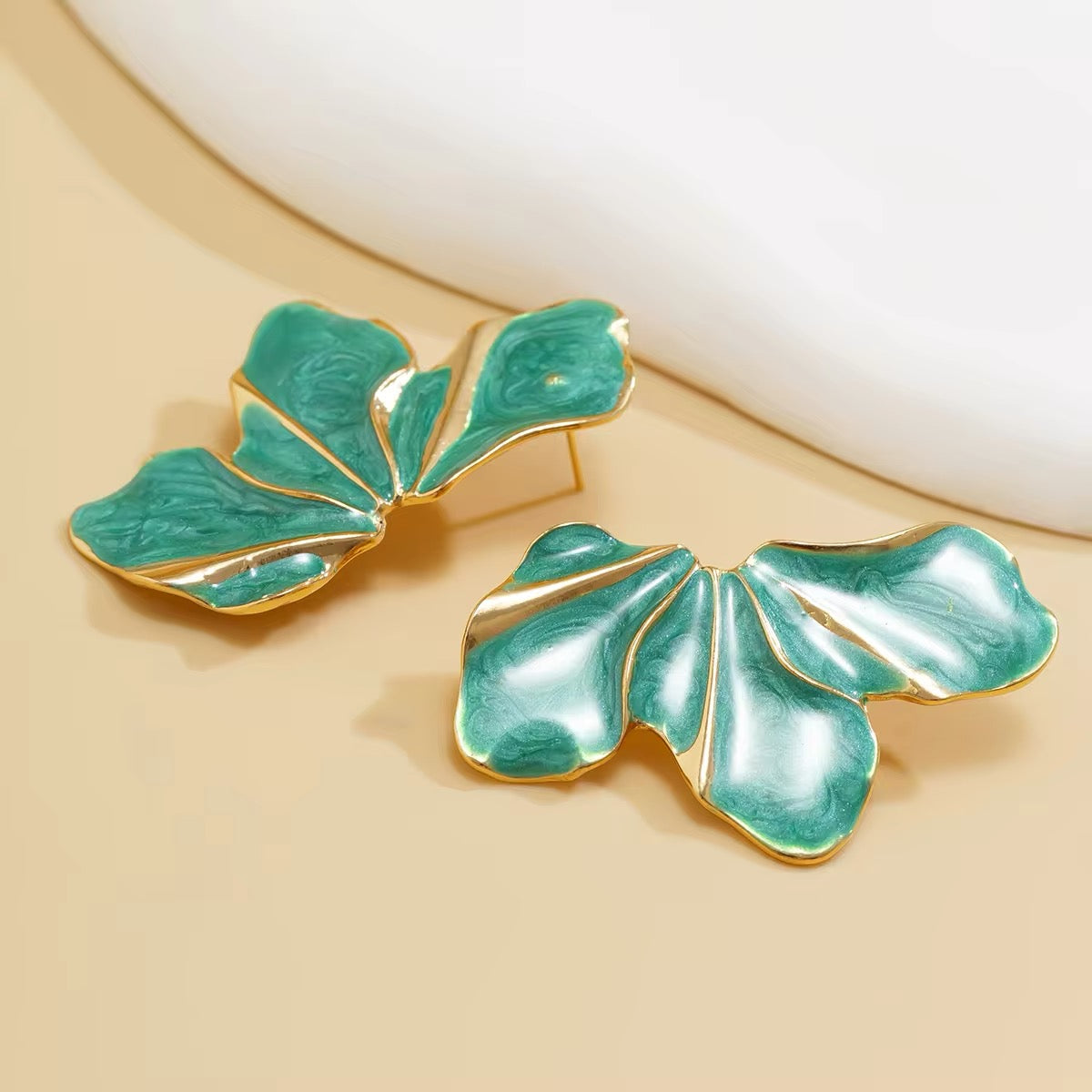 Asymmetric Charming Enamel Flower Petal Stud Earrings earrings LUNARITY GARAGE   