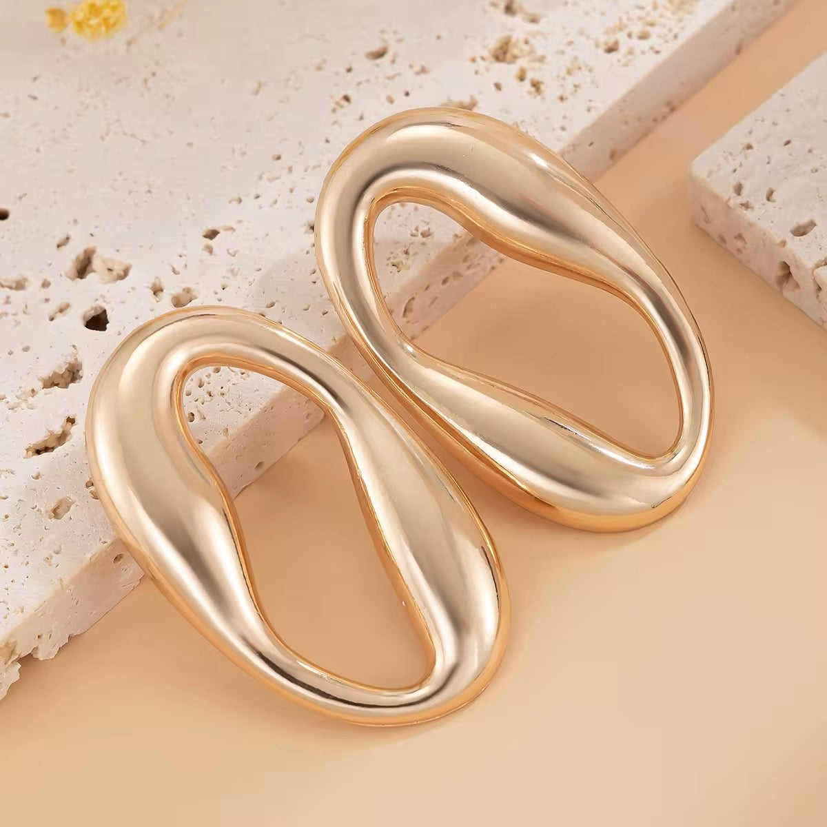 Creative Irregular Hollow Circle Metal Stud Earrings earrings LUNARITY GARAGE Gold