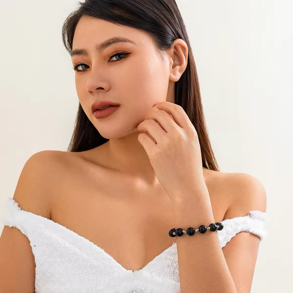 Vintage Elegance Imitation Pearls Simple Bracelet bracelets LUNARITY GARAGE