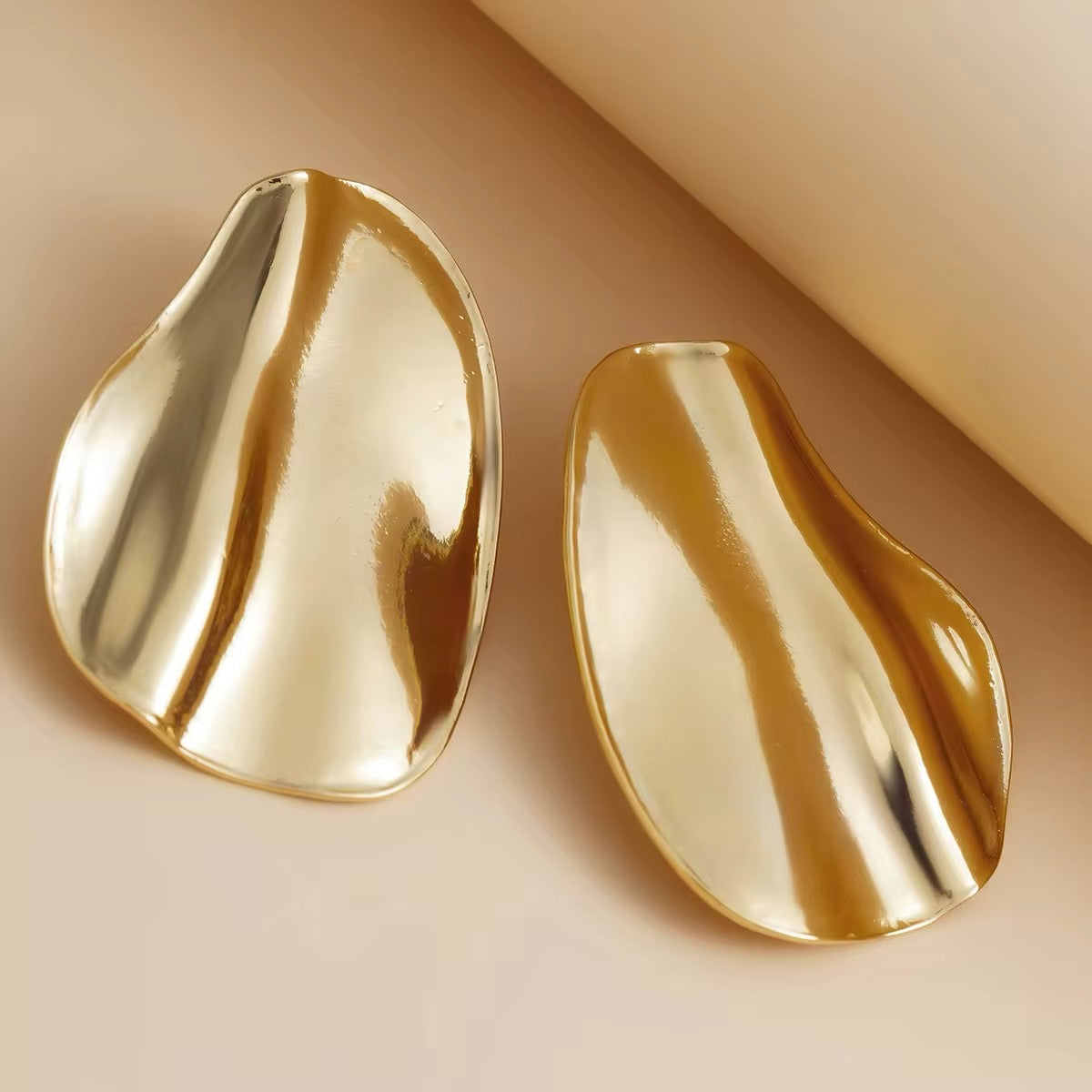 Elegant Irregular Metal Pleated Stud Earrings earrings LUNARITY GARAGE Gold