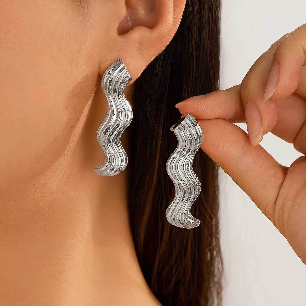 Simple Design Sea Wave Metal Drop Earrings earrings LUNARITY GARAGE Silver