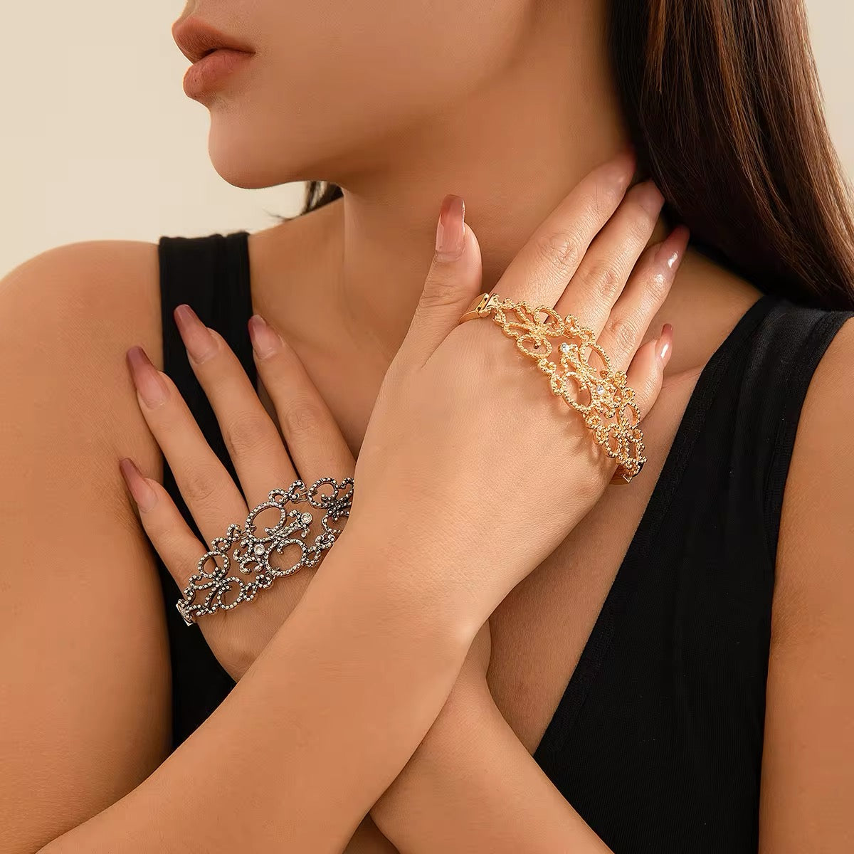 Creative Vintage Design Metal Hollow Out Flower Hand Accessories hand accessories LUNARITY GARAGE