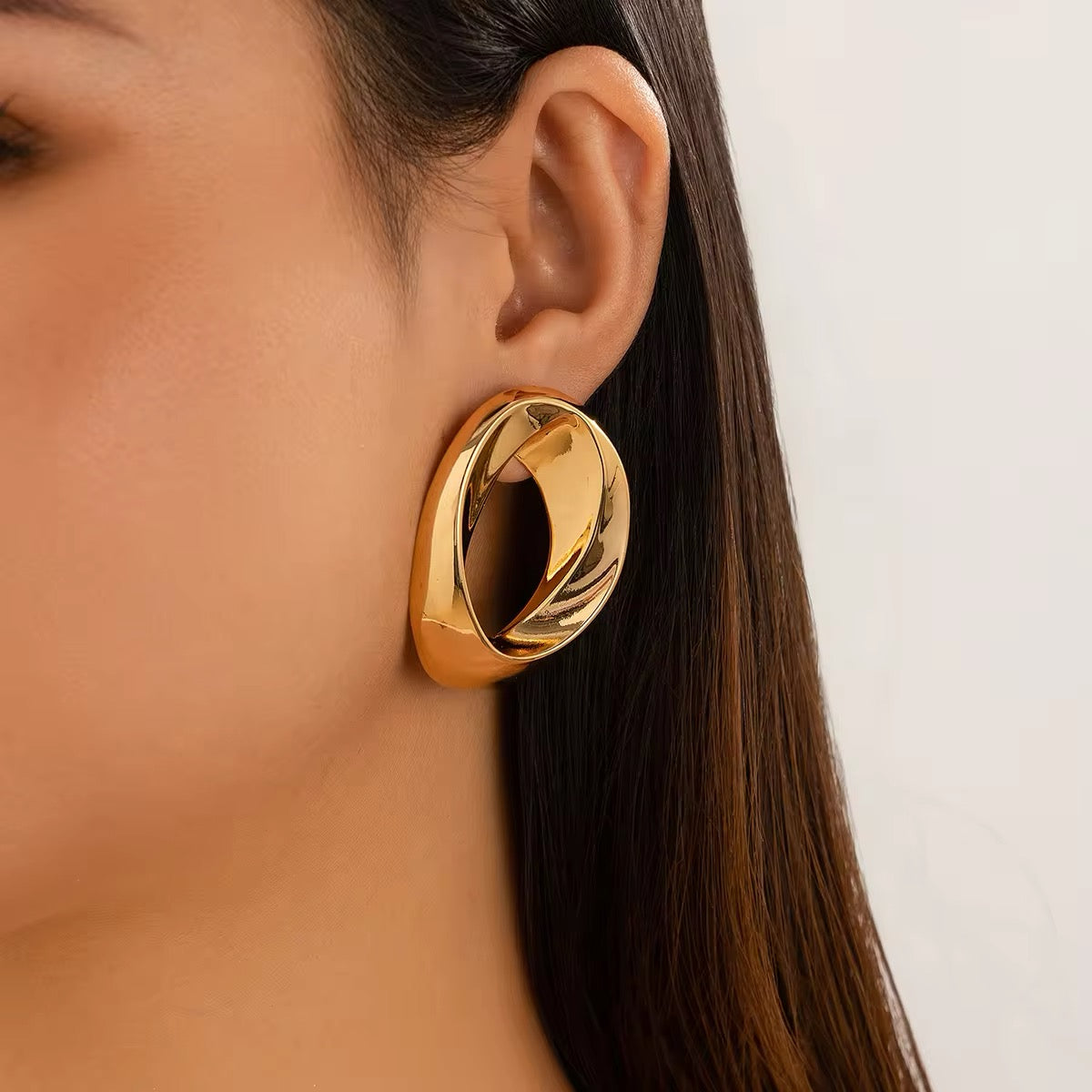 Luxury Glossy Round Circle Stud Earrings earrings LUNARITY GARAGE