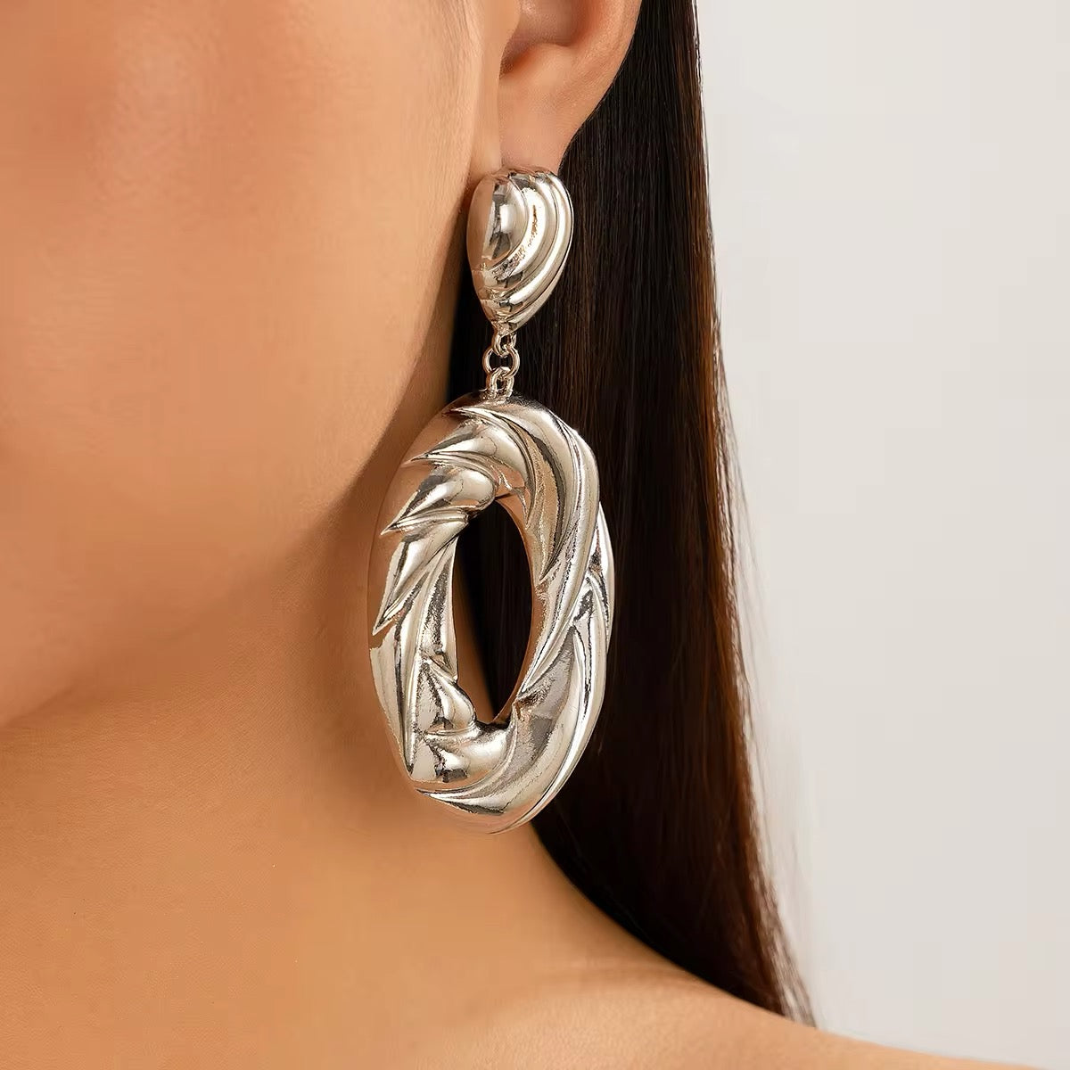 Exaggerated Twisted Metal Big Hollow Circle Pendant Earrings earrings LUNARITY GARAGE Silver