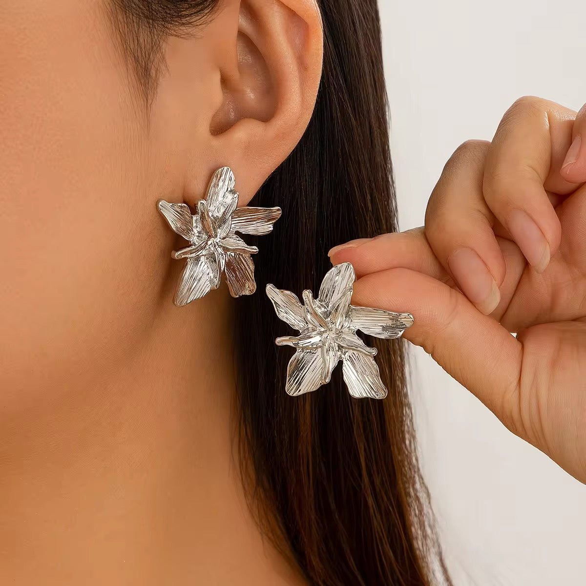 Floral Lady Metal Flower Stud Earrings earrings LUNARITY GARAGE
