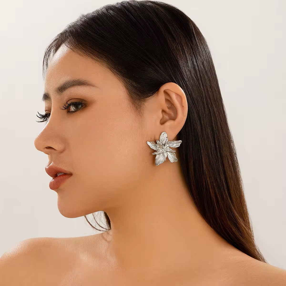 Floral Lady Metal Flower Stud Earrings earrings LUNARITY GARAGE