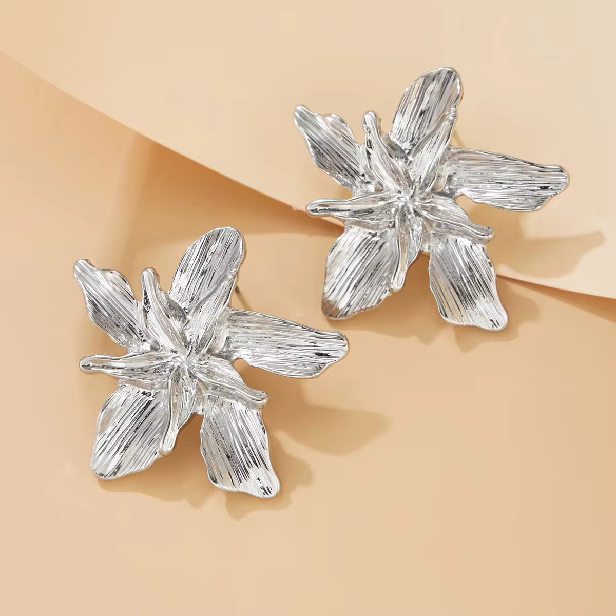 Floral Lady Metal Flower Stud Earrings earrings LUNARITY GARAGE Silver