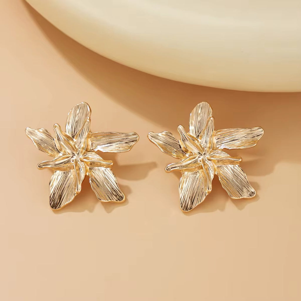 Floral Lady Metal Flower Stud Earrings earrings LUNARITY GARAGE   