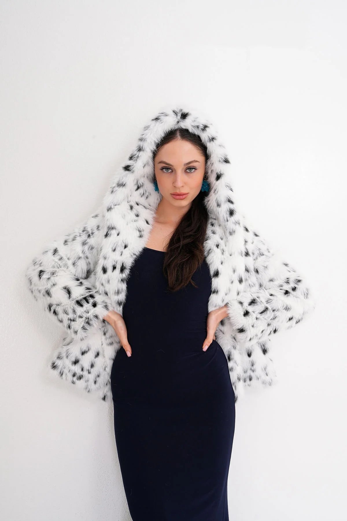 Leopard Hooded Faux Fur Coat – White faux fur LUNARITY GARAGE