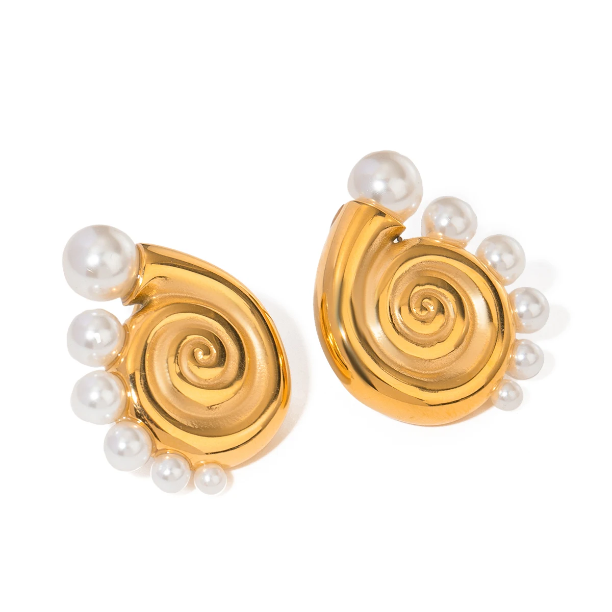 Minimalist Conch Shell Pearl Earrings earrings LUNARITY GARAGE