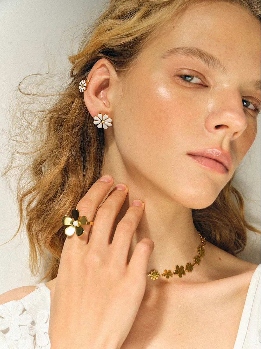 Minimalist Light Luxury White Oil Dripping Eight-Petal Flower Daisy Stud Earrings earrings LUNARITY GARAGE   