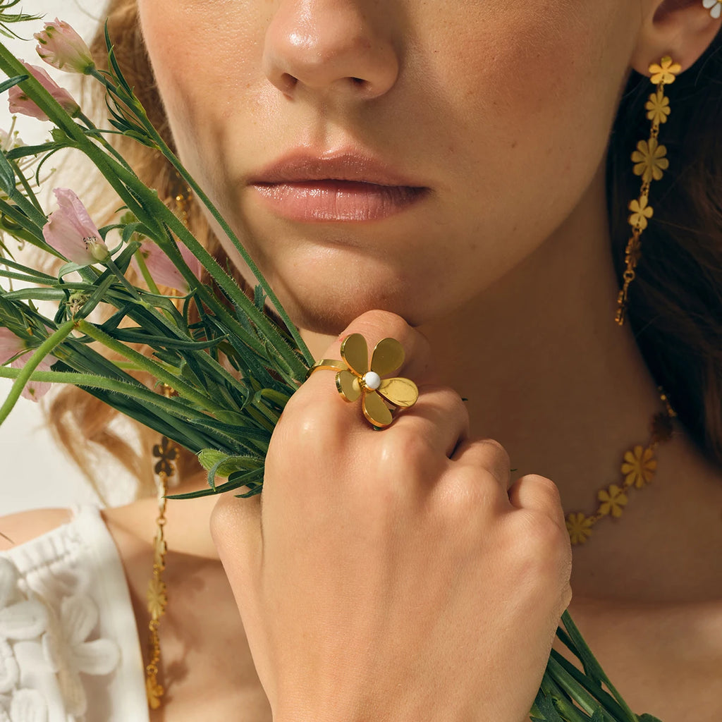 Refined Light Luxury Drip Oil Five-Petal Flower Daisy Open Ring ring LUNARITY GARAGE   