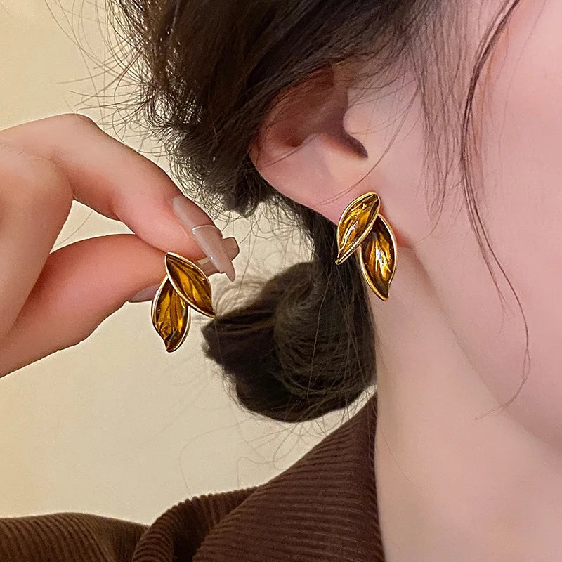 Brown Leaf Geometry Stud Earrings - Trendy Metal Plant-Inspired Push-Back Studs Earrings Lunarity Garage   