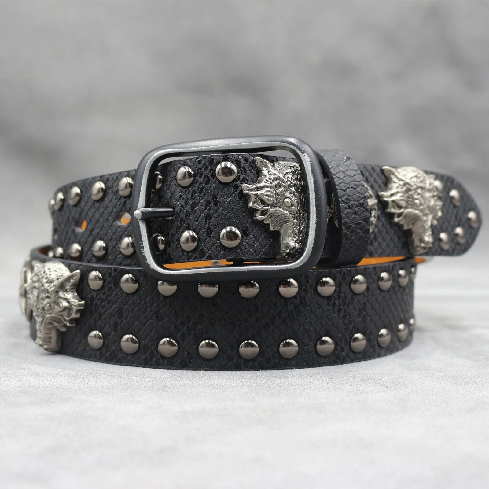Fashion Wolf Rivet Belt – Studded Skull Punk Rock belt LUNARITY GARAGE