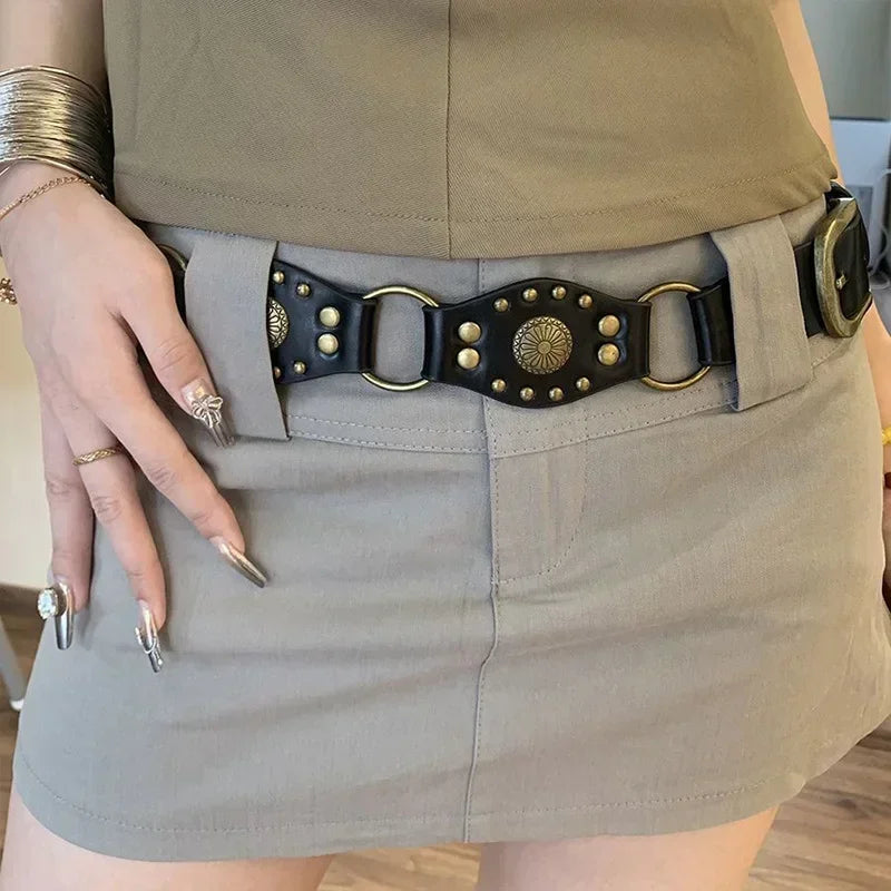 Vintage Circle Rivet Wide Belt - Cowboy Hollow PU Girdle Punk Metal Buckle belt LUNARITY GARAGE Black 102x3.3cm
