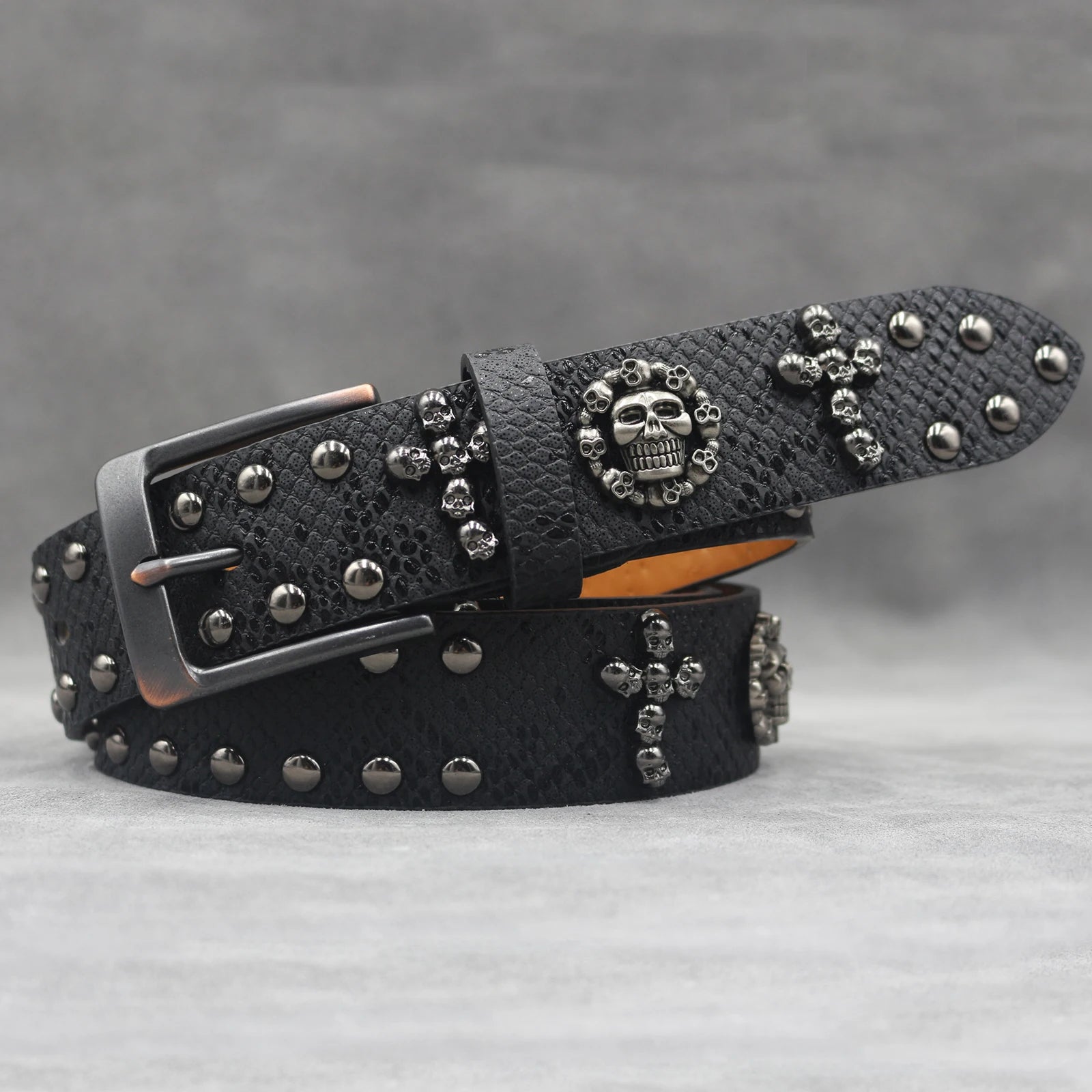 Y2K Metal Punk Rock Rivet Belt – Skull Studded Goth Style (3.8cm) belt LUNARITY GARAGE
