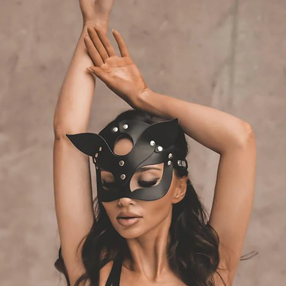 Women’s Sexy Leather Body Harness Set – Techno & Rave Party Wear leather body set LUNARITY GARAGE Mask