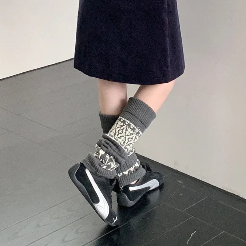 Women’s Vintage Knit Wool Leg Warmers with Tulip Pattern Leg warmer LUNARITY GARAGE   