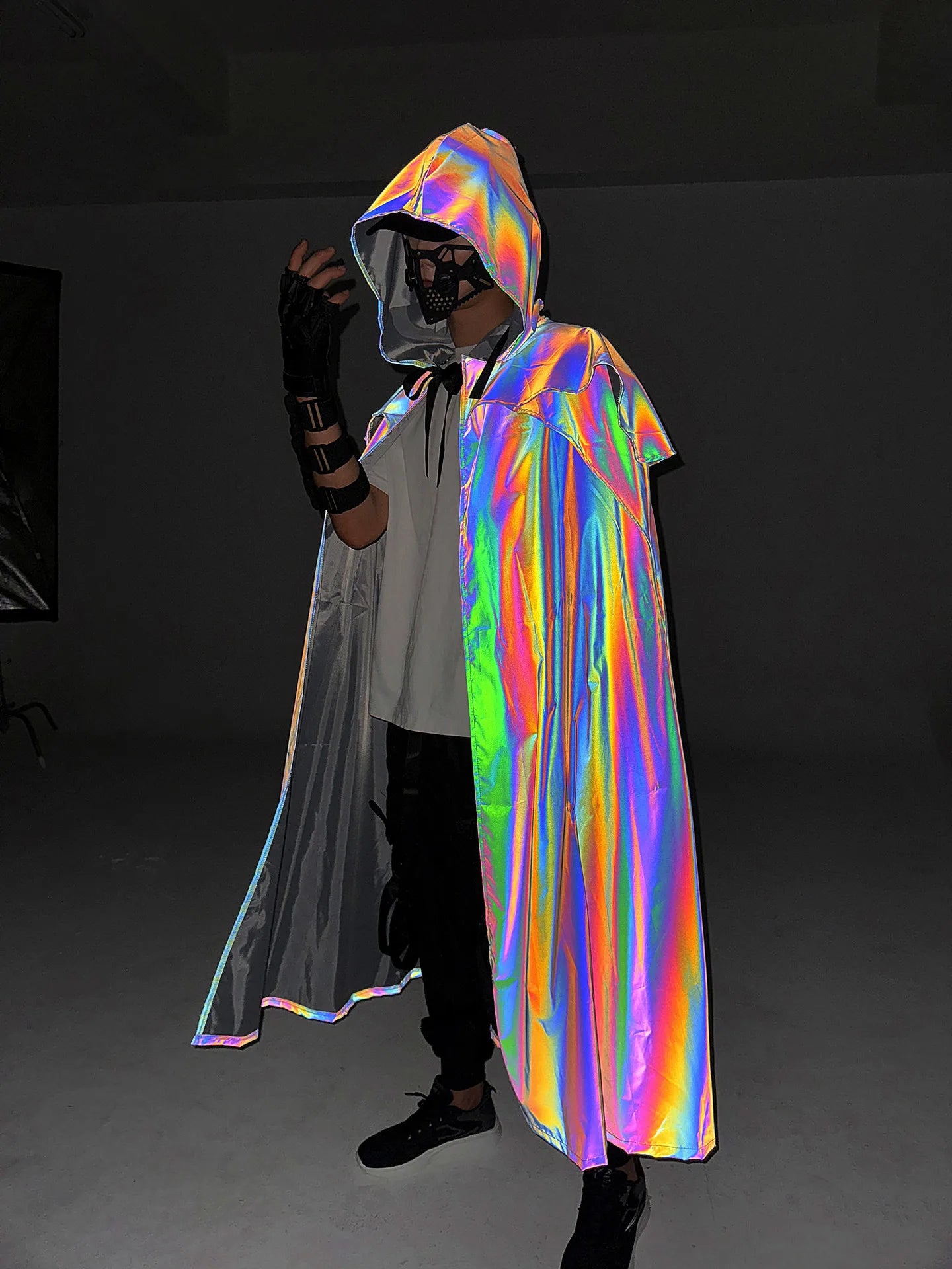 X-Long Reflective Hooded Cape – Unisex Festival & Cosplay Statement Piece Ponchos Lunarity Garage