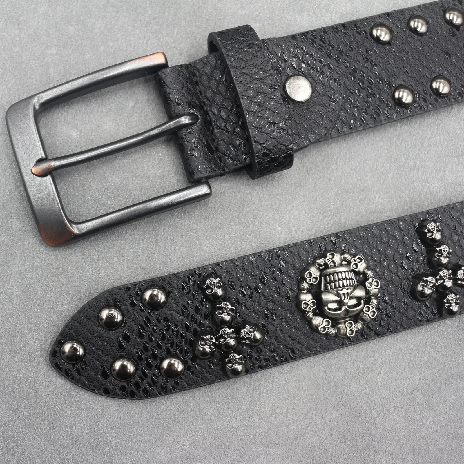 Y2K Metal Punk Rock Rivet Belt – Skull Studded Goth Style (3.8cm) belt LUNARITY GARAGE