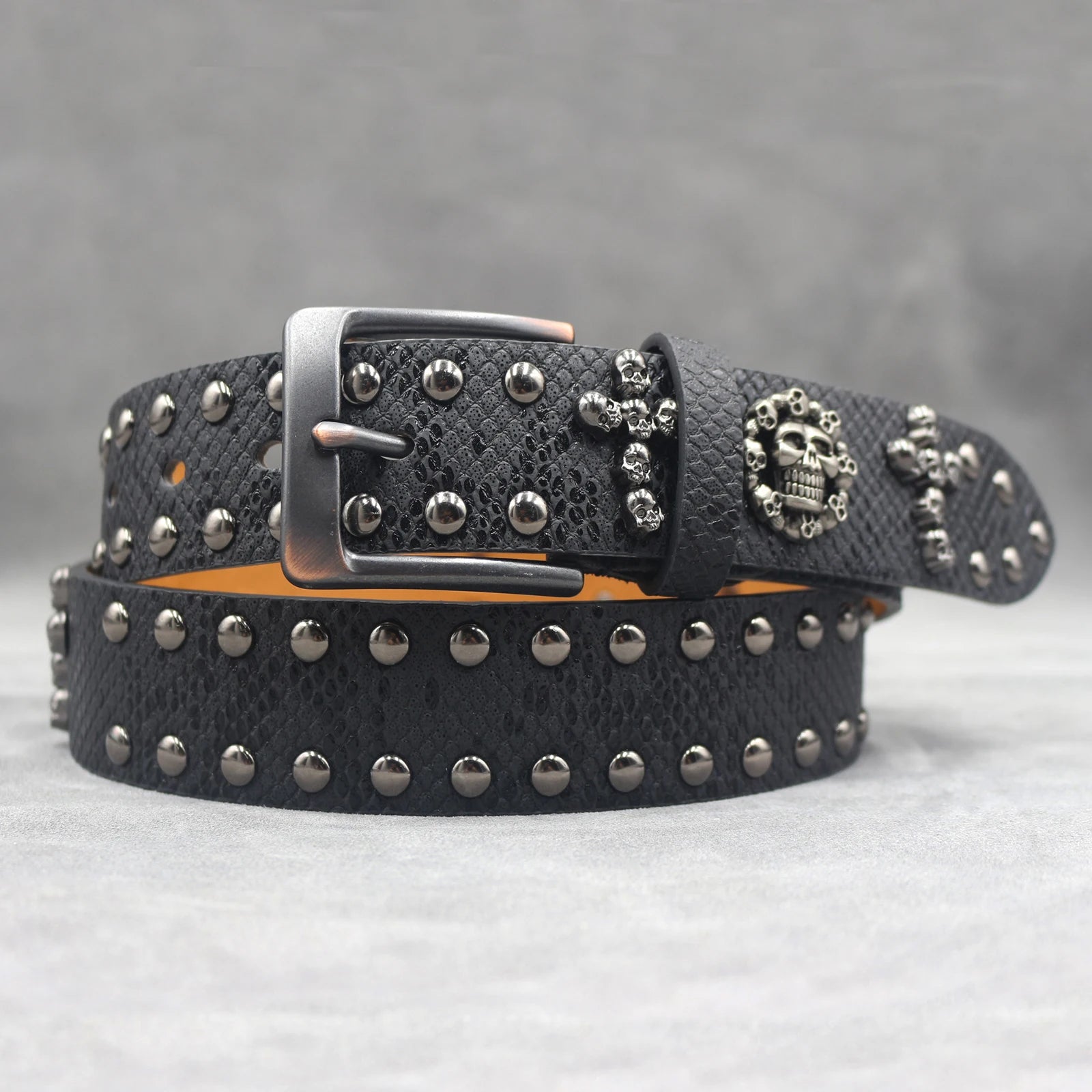 Y2K Metal Punk Rock Rivet Belt – Skull Studded Goth Style (3.8cm) belt LUNARITY GARAGE