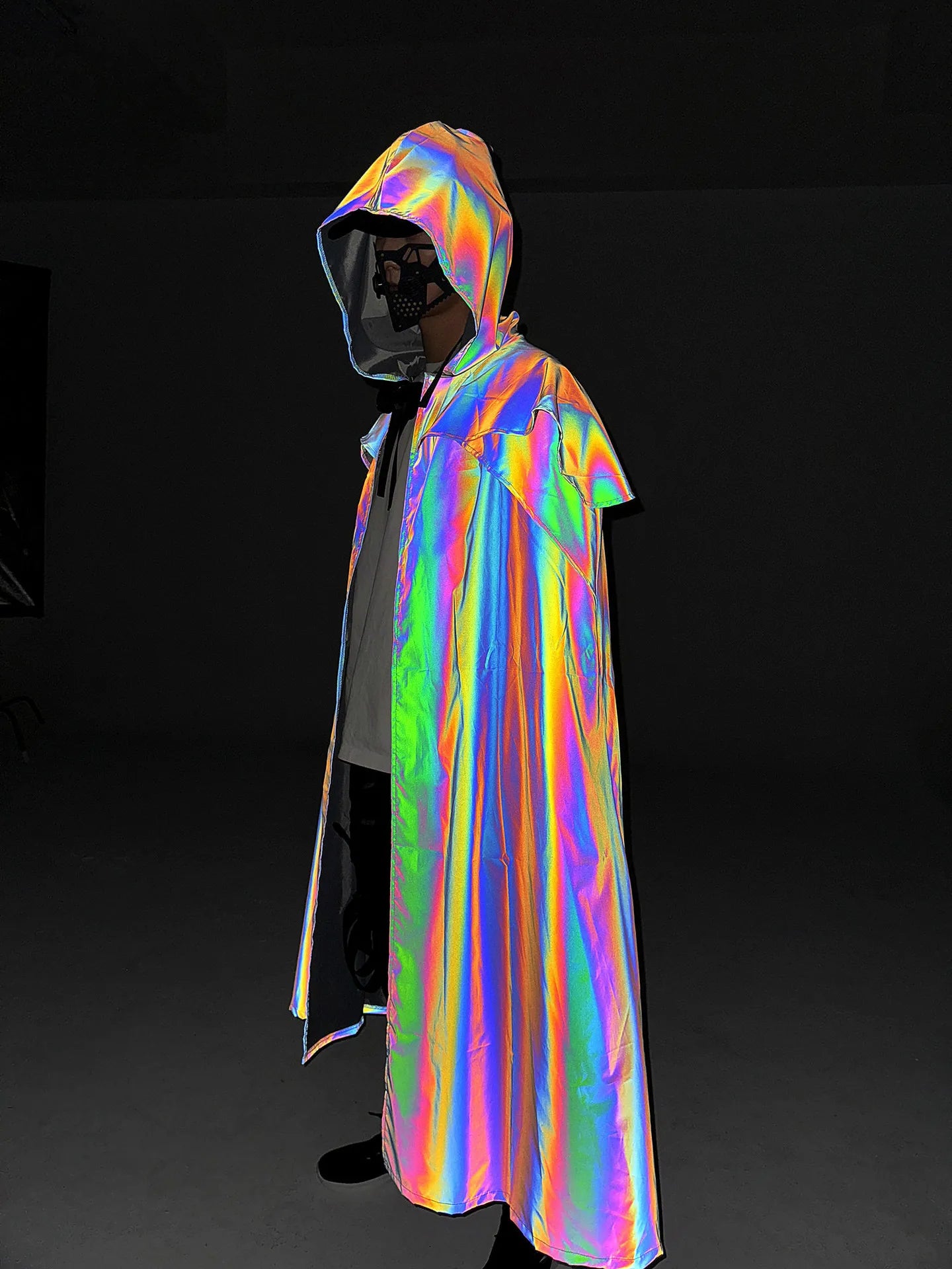 X-Long Reflective Hooded Cape – Unisex Festival & Cosplay Statement Piece Ponchos Lunarity Garage