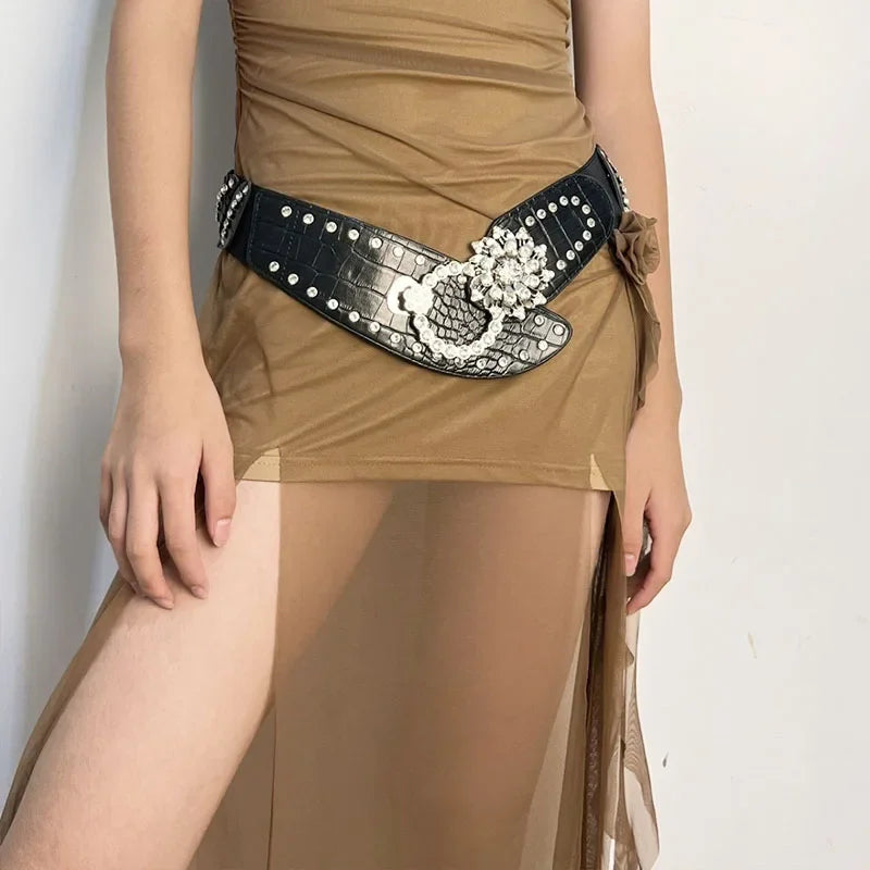 Sexy Rhinestone Flower Belt - Vintage Punk Metal Buckle Y2K Wide Waistband Belt LUNARITY GARAGE