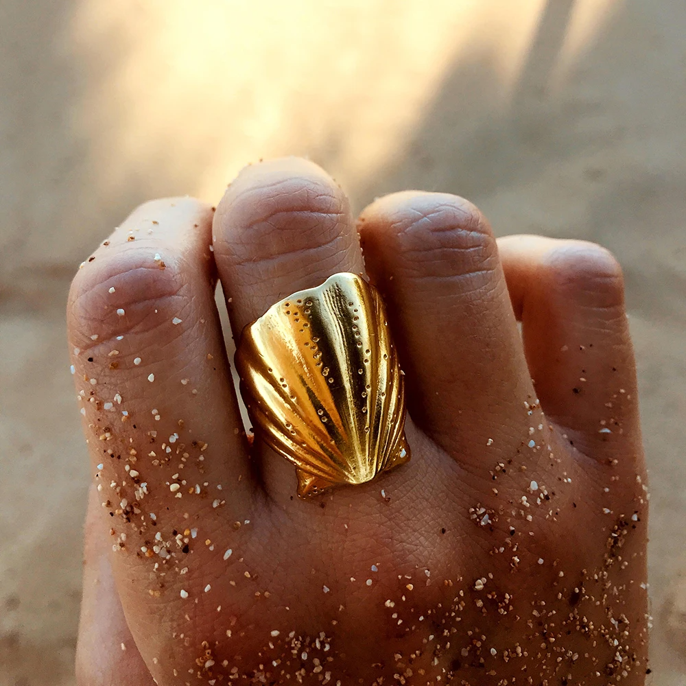 Shell Texture Chunky Gold Ring ring LUNARITY GARAGE   