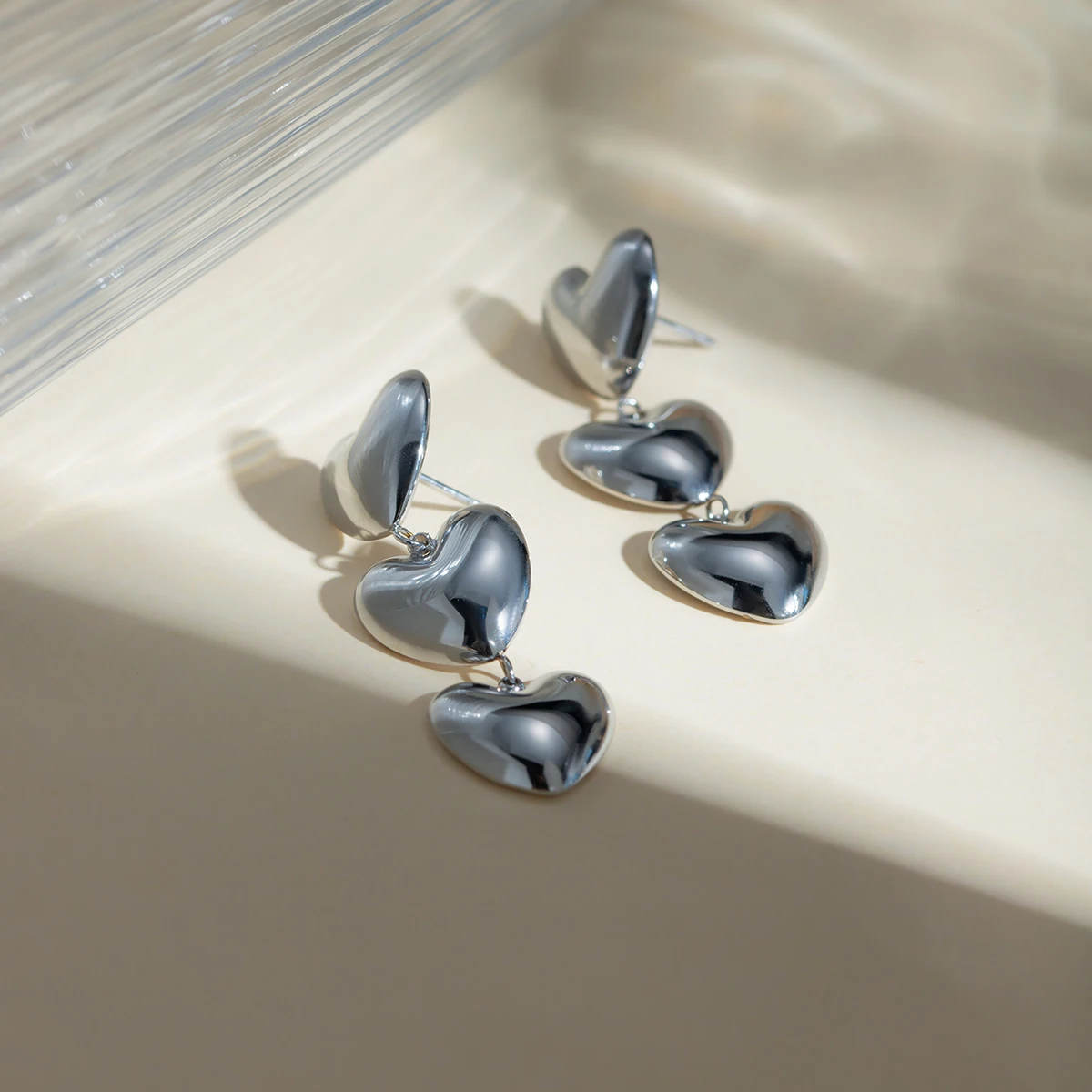 Smooth Love Heart Pendant Earrings earrings LUNARITY GARAGE Silver