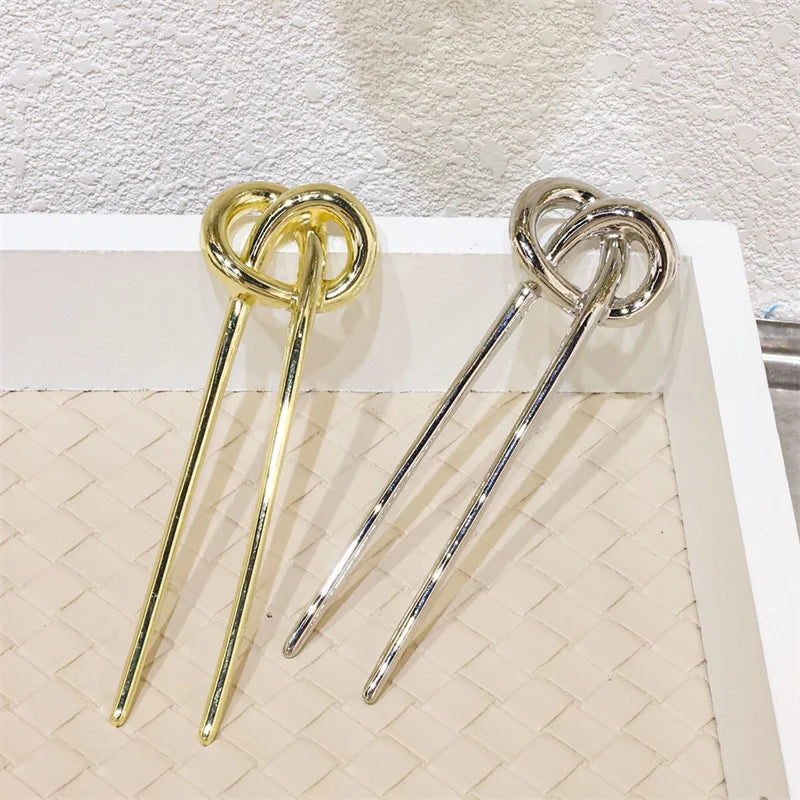 Twisted Metal Knot Geometric Hairpin Hairpin Lunarity Garage   