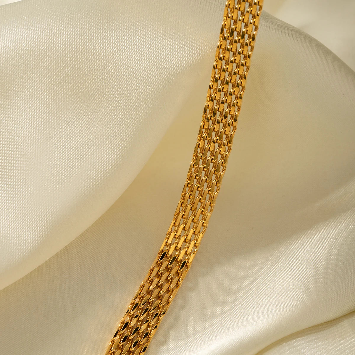 Vintage Gold Color Chain & Link Bracelet vintage bracelet LUNARITY GARAGE